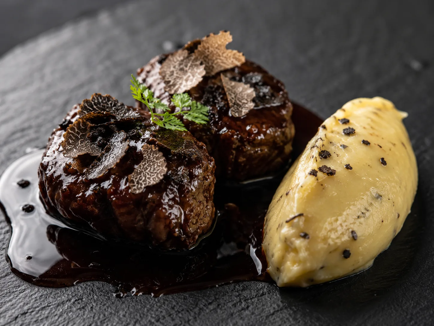Carrillada Porco Preto · Vinho Tinto