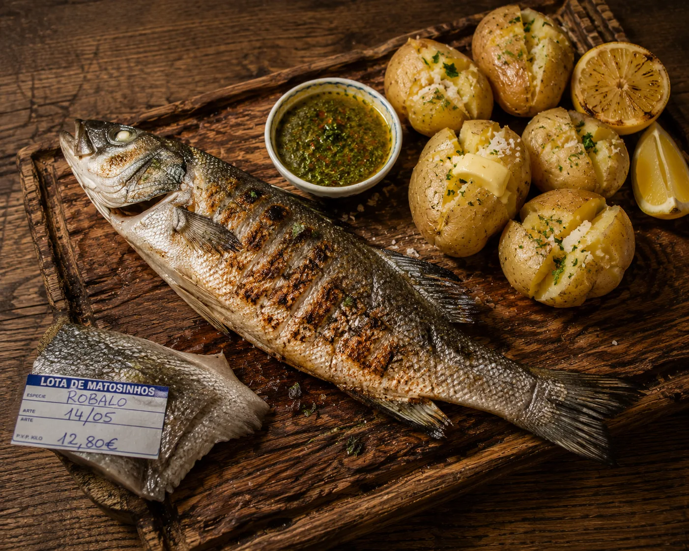 Robalo Grelhado · Molho Verde Galego